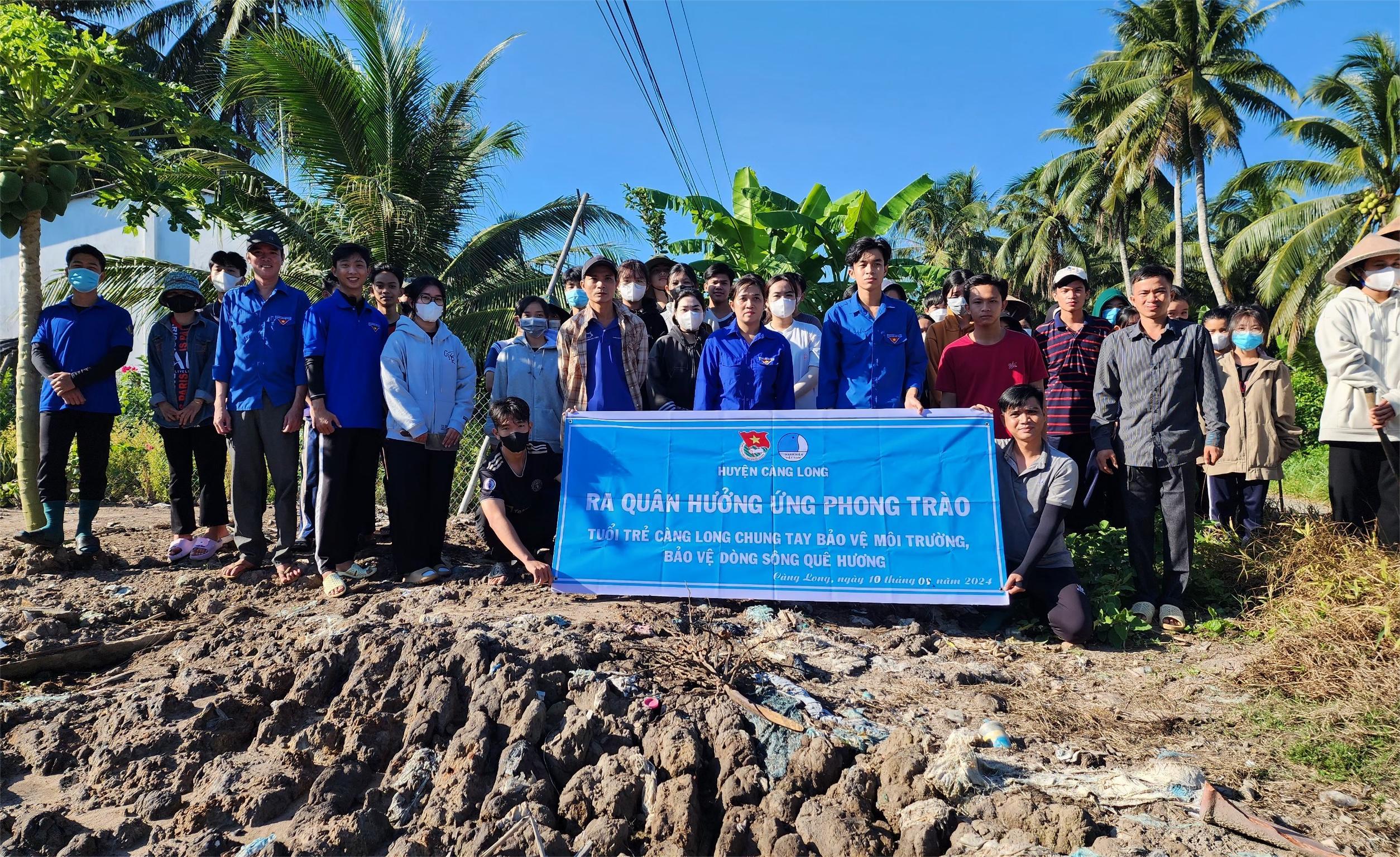 CÀNG LONG TIẾP TỤC HƯỞNG ỨNG PHONG TRÀO TUỔI TRẺ CÀNG LONG CHUNG TAY BẢO VỆ MÔI TRƯỜNG, BẢO VỆ DÒNG SÔNG QUÊ HƯƠNG.