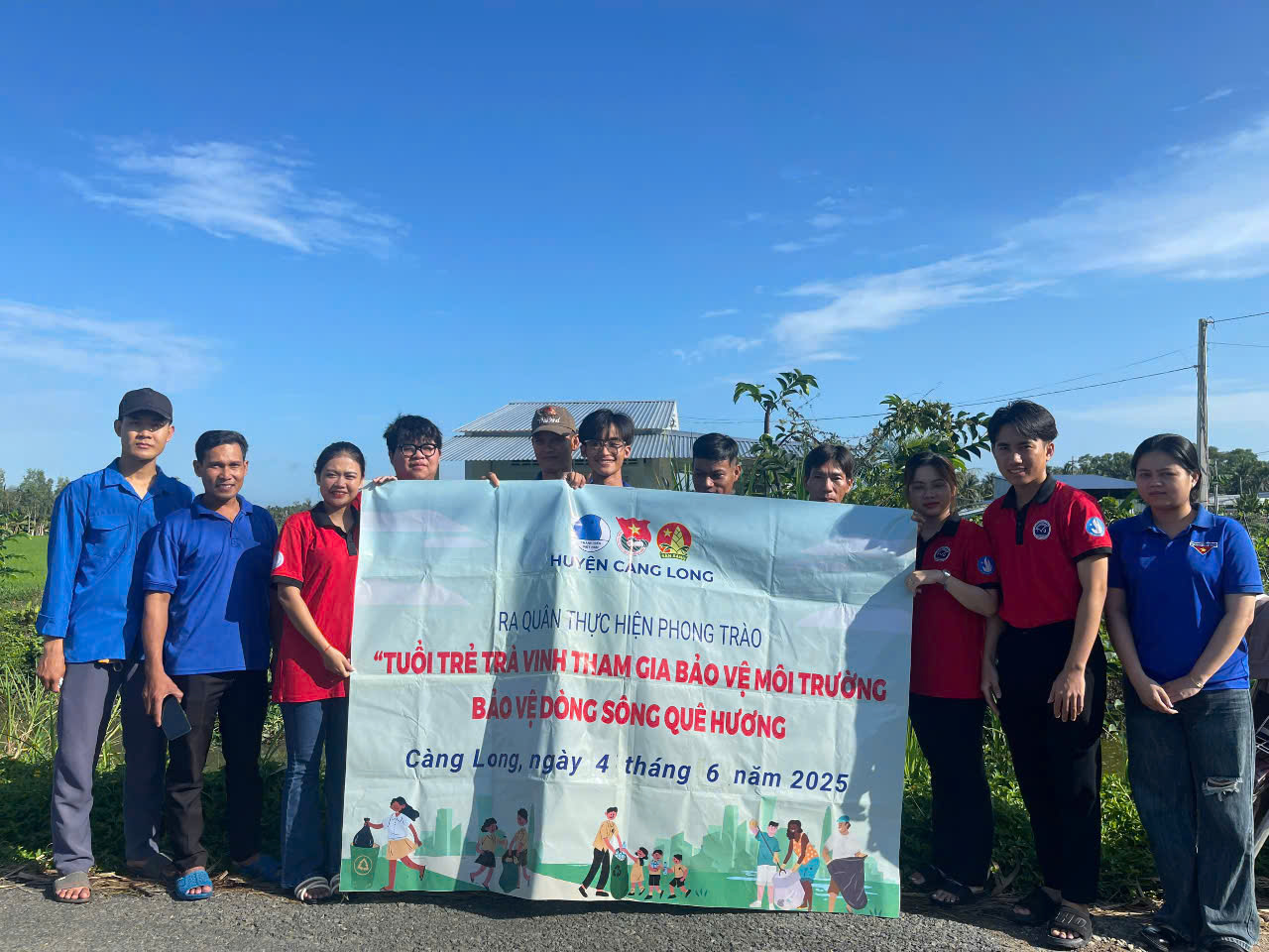CÀNG LONG HƯỞNG ỨNG PHONG TRÀO TUỔI TRẺ TRÀ VINH CHUNG TAY BẢO VỆ MÔI TRƯỜNG, BẢO VỆ DÒNG SÔNG QUÊ HƯƠNG NĂM 2025